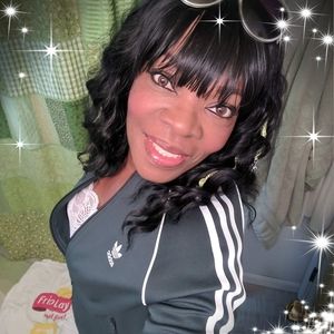 Meet your Posher, Pamela